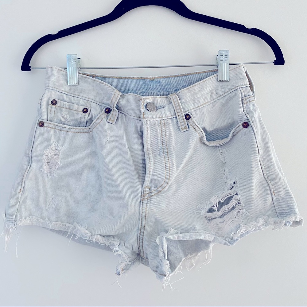 Levi’s denim shorts